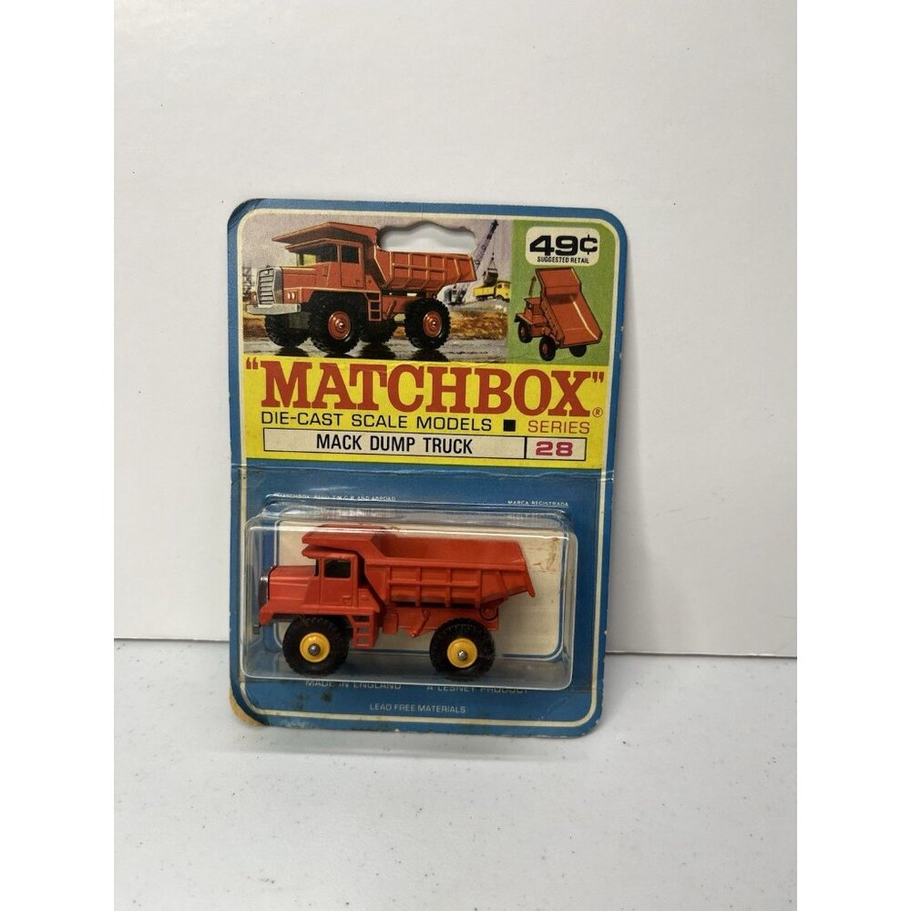 Matchbox No. 28 Mack Dump Truck On Original blister pack Diecast Lesney England